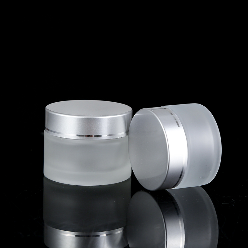 Lowest Price forSmall Cosmetic Bottles- 5G frost cream glass bottle with metal capCui Can Glass detail pictures