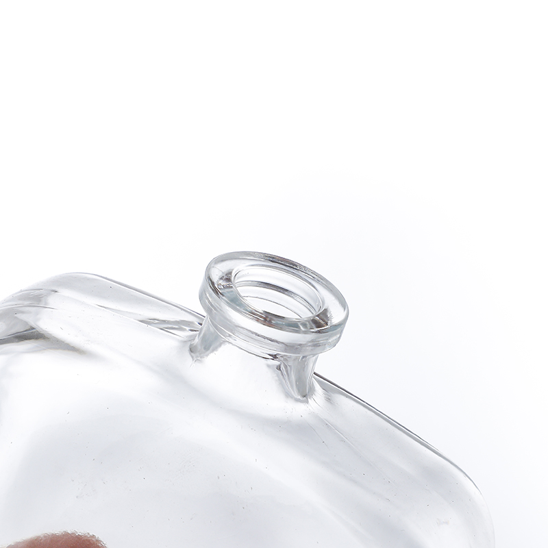 Online Exporter Glass Cosmetic Bottles Wholesale –flatshape reed diffuser bottles wholesale Cui Can Glass detail pictures