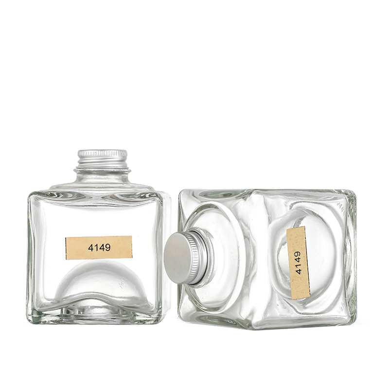 Factory wholesaleGlass Wine Bottles For Sale- Wholesale 267ml Clear Bordeaux Glass Wine Bottles Cui Can Glass detail pictures