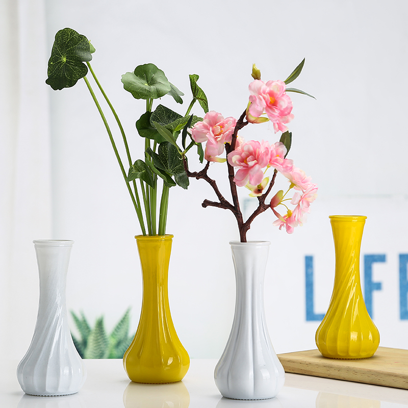 Free sample forRecycled Glass Bottleneck Vase- 16CM mini glass vaseCui Can Glass detail pictures