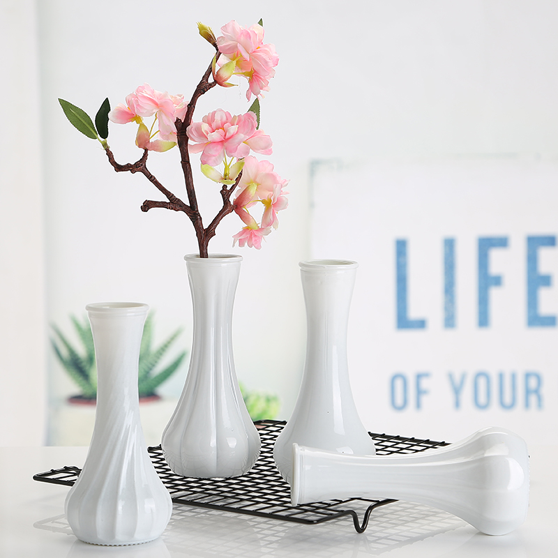 Free sample forRecycled Glass Bottleneck Vase- 16CM mini glass vaseCui Can Glass detail pictures