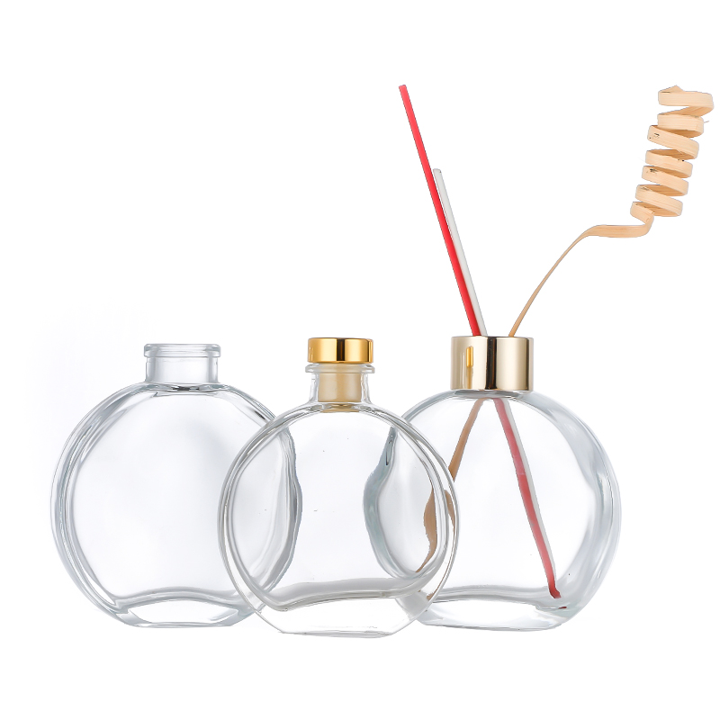 diffuser bottle with reed diffuser sticks