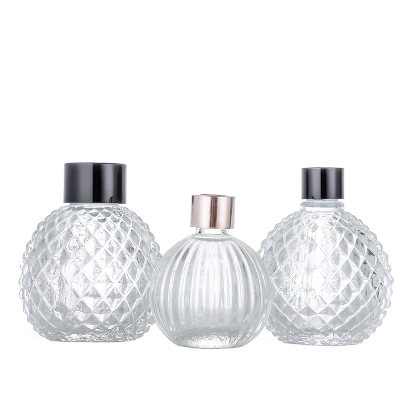 Wholesale Nordic Style Luxury Glass Perfume Bottle Decorative Fragrance Reed Diffuser Bottles